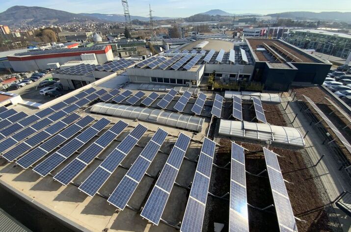 SEAT Harb car dealership roof PV installations, flight view