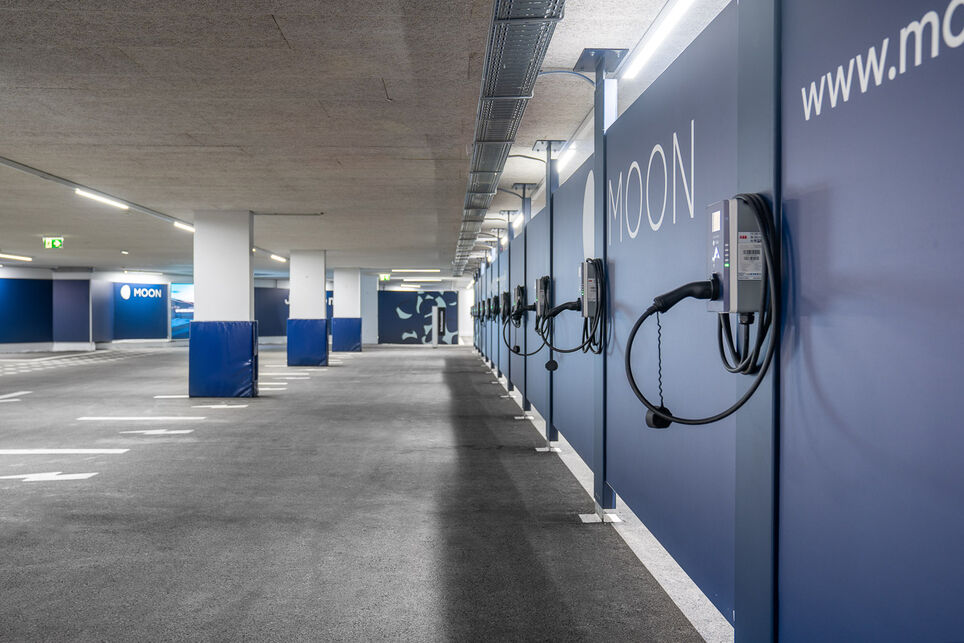 MOON POWER Wallboxes in the parking garage of Silvretta Montafon